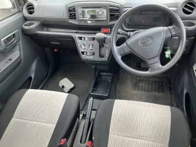 TOYOTA PIXIS EPOCH 4
