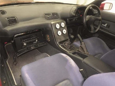 NISSAN SKYLINE