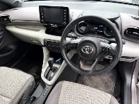 Цена авто Toyota Yaris с аукционов Японии, номер кузова MXPH10, пробег 60 000, оценка 7