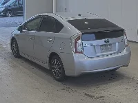 Цена авто Toyota Prius с аукционов Японии, номер кузова ZVW30, пробег 232 000, оценка 7