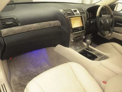 LEXUS LS