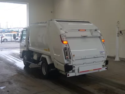 MITSUBISHI CANTER
