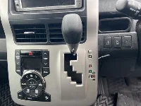 Цена авто Toyota Noah с аукционов Японии, номер кузова ZRR70G, пробег 136 000, оценка 2