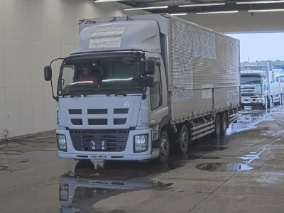 ISUZU GIGA