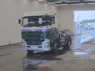 ISUZU GIGA