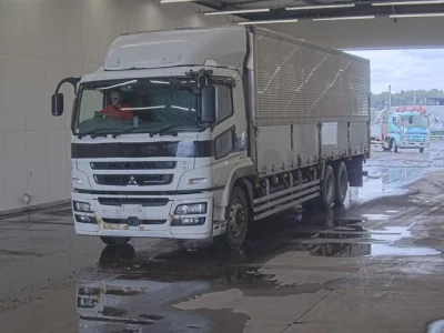 MITSUBISHI FUSO SUPER GREAT
