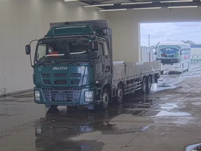 ISUZU GIGA