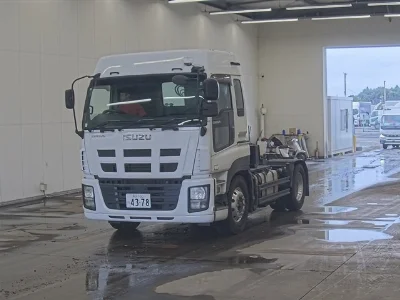 ISUZU GIGA