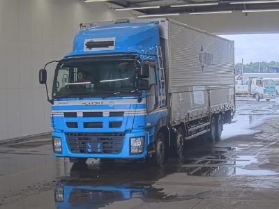 ISUZU GIGA