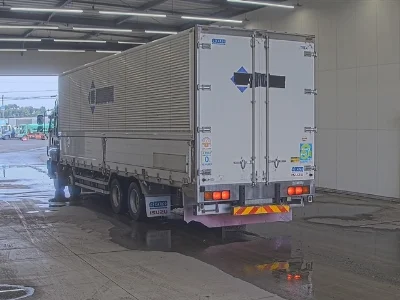 ISUZU GIGA