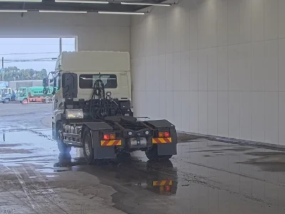 NISSAN UD
