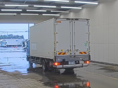 MITSUBISHI FUSO FIGHTER