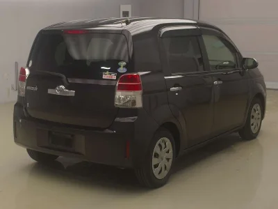 TOYOTA SPADE
