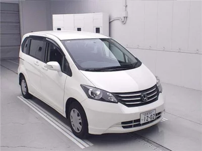 HONDA FREED