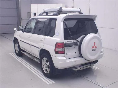 Mitsubishi Pajero iO