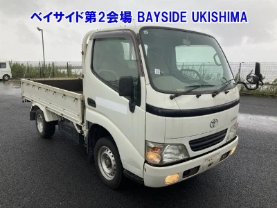 TOYOTA DYNA