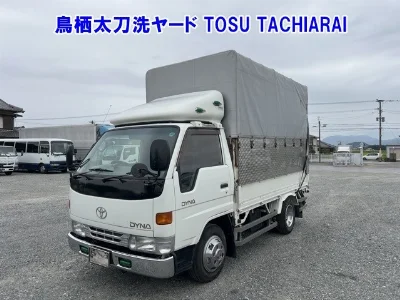 TOYOTA DYNA