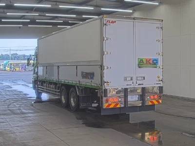 NISSAN DIESEL (UD) QUON