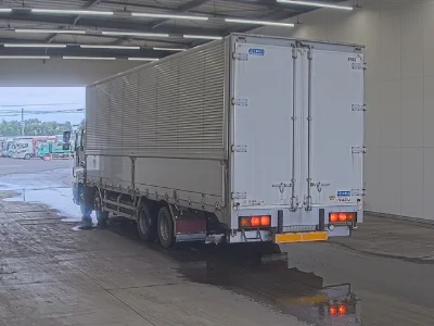 ISUZU GIGA