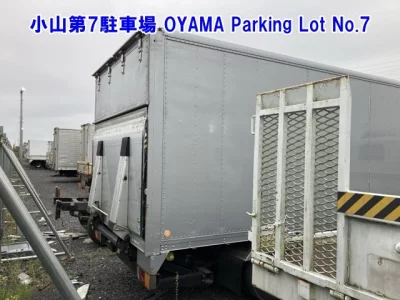 MITSUBISHI CANTER