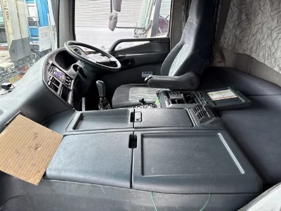 MITSUBISHI FUSO SUPER GREAT