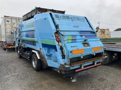 MITSUBISHI FUSO FIGHTER