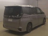 Цена авто Toyota Voxy с аукционов Японии, номер кузова MZRA90W, пробег 30 000, оценка 7