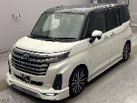 Цена авто Toyota Roomy с аукционов Японии, номер кузова M900A, пробег 57 000, оценка 8