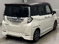 Цена авто Toyota Roomy с аукционов Японии, номер кузова M900A, пробег 57 000, оценка 8
