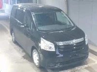 Цена авто Toyota Noah с аукционов Японии, номер кузова ZRR70G, пробег 215 000, оценка 2