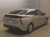 Цена авто Toyota Prius с аукционов Японии, номер кузова ZVW50, пробег 73 000, оценка 8