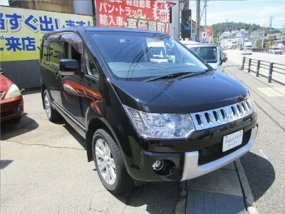 MITSUBISHI DELICA D5