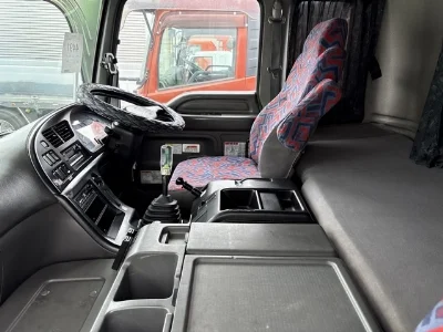 ISUZU GIGA