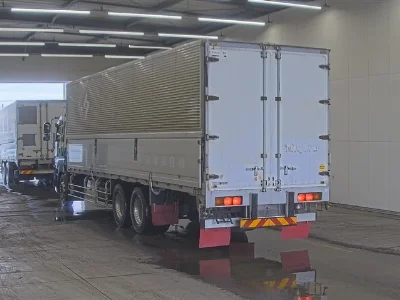 ISUZU GIGA