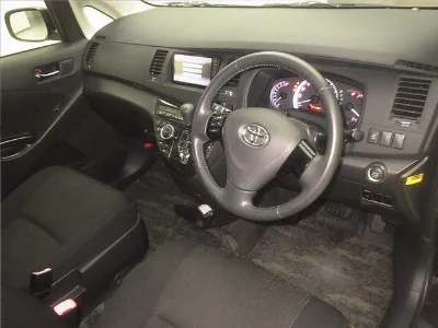 TOYOTA ISIS