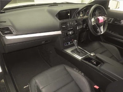 MERCEDES BENZ E CLASS