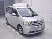 Цена авто Toyota Noah с аукционов Японии, номер кузова ZRR70G, пробег 145 000, оценка 2