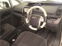 Цена авто Toyota Noah с аукционов Японии, номер кузова ZRR70G, пробег 145 000, оценка 2