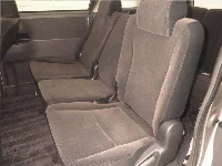 Цена авто Toyota Noah с аукционов Японии, номер кузова ZRR70G, пробег 145 000, оценка 2