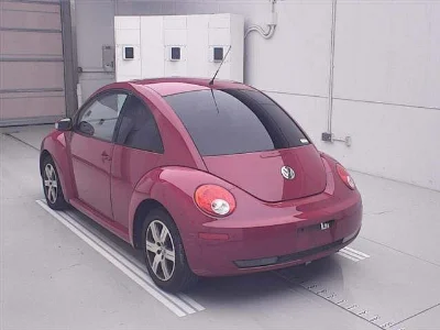 VOLKSWAGEN NEW BEETLE