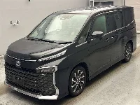 Цена авто Toyota Voxy с аукционов Японии, номер кузова MZRA90W, пробег 56 000, оценка 3