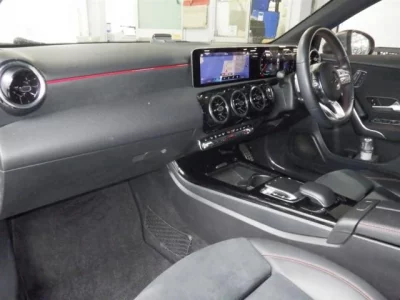 MERCEDES BENZ A CLASS