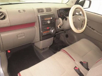DAIHATSU MOVE CONTE