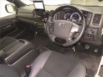 TOYOTA REGIUS ACE VAN