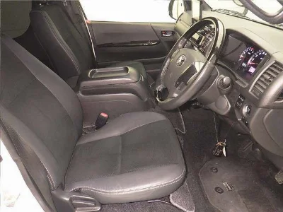 TOYOTA REGIUS ACE VAN