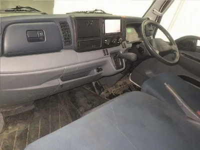 MITSUBISHI CANTER