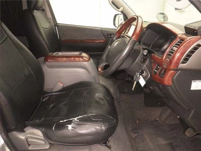 TOYOTA REGIUS ACE VAN