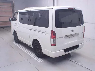 TOYOTA REGIUS ACE VAN