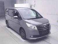 Цена авто Toyota Noah с аукционов Японии, номер кузова ZRR80G, пробег 104 000, оценка 6