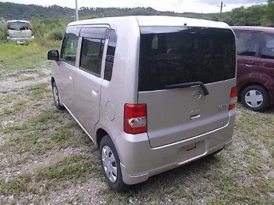 DAIHATSU MOVE CONTE